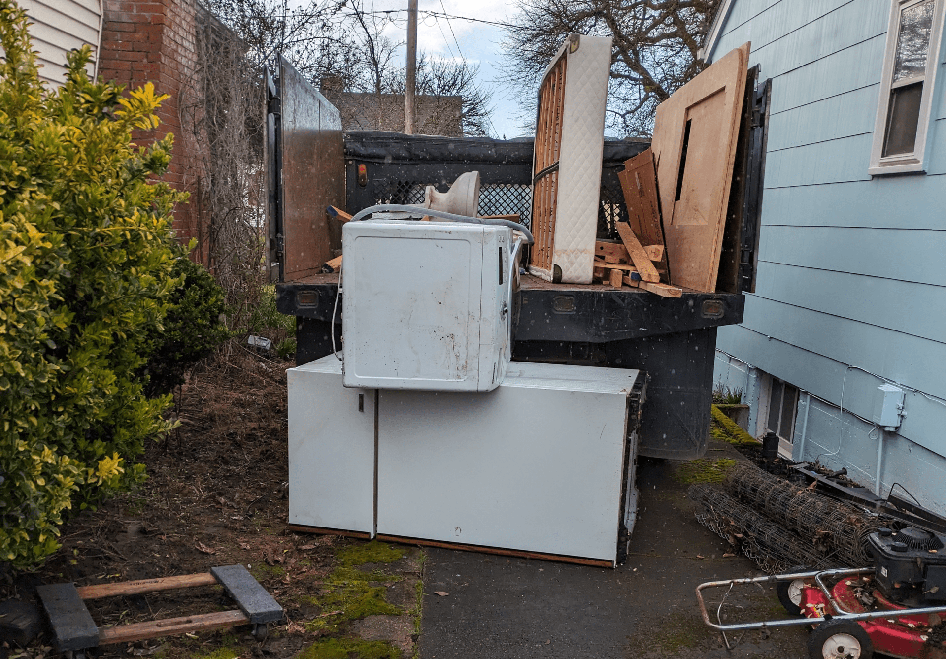 Appliance Removal Salem, Oregon Just call Patriot Hauling in Salem or Keizer, Oregon for Appliance Removal