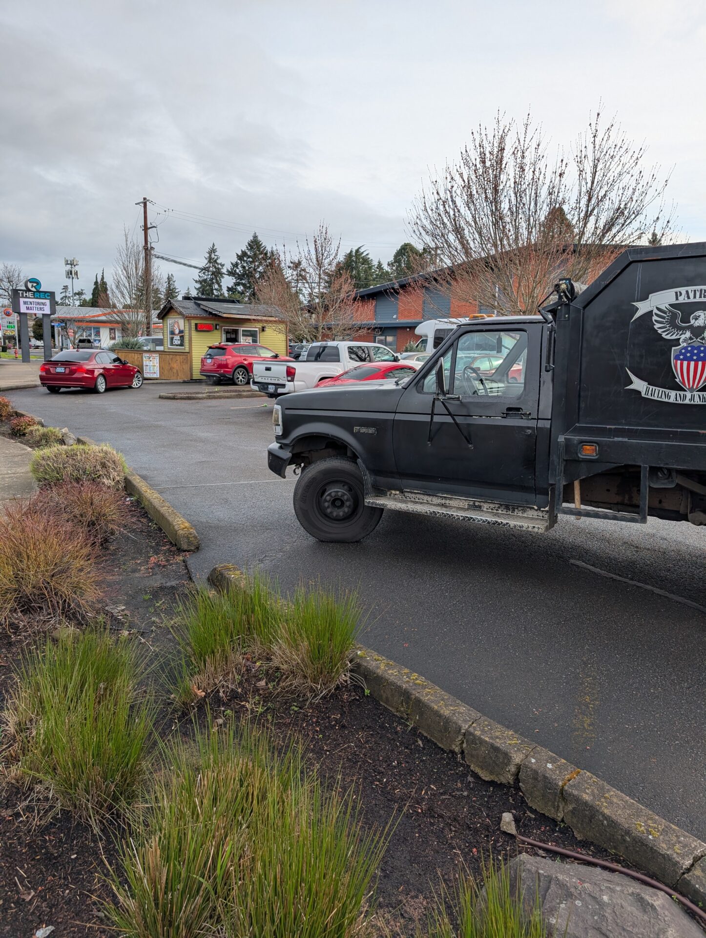 The Rec Junk Removal Patriot Hauling Downtown Salem, Oregon