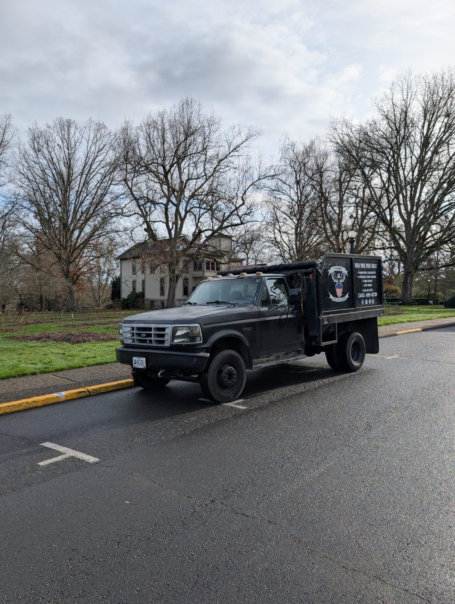 Patriot Hauling - Salem Landmark 2 Patriot Hauling & Junk Removal - Bush Park Neighborhood