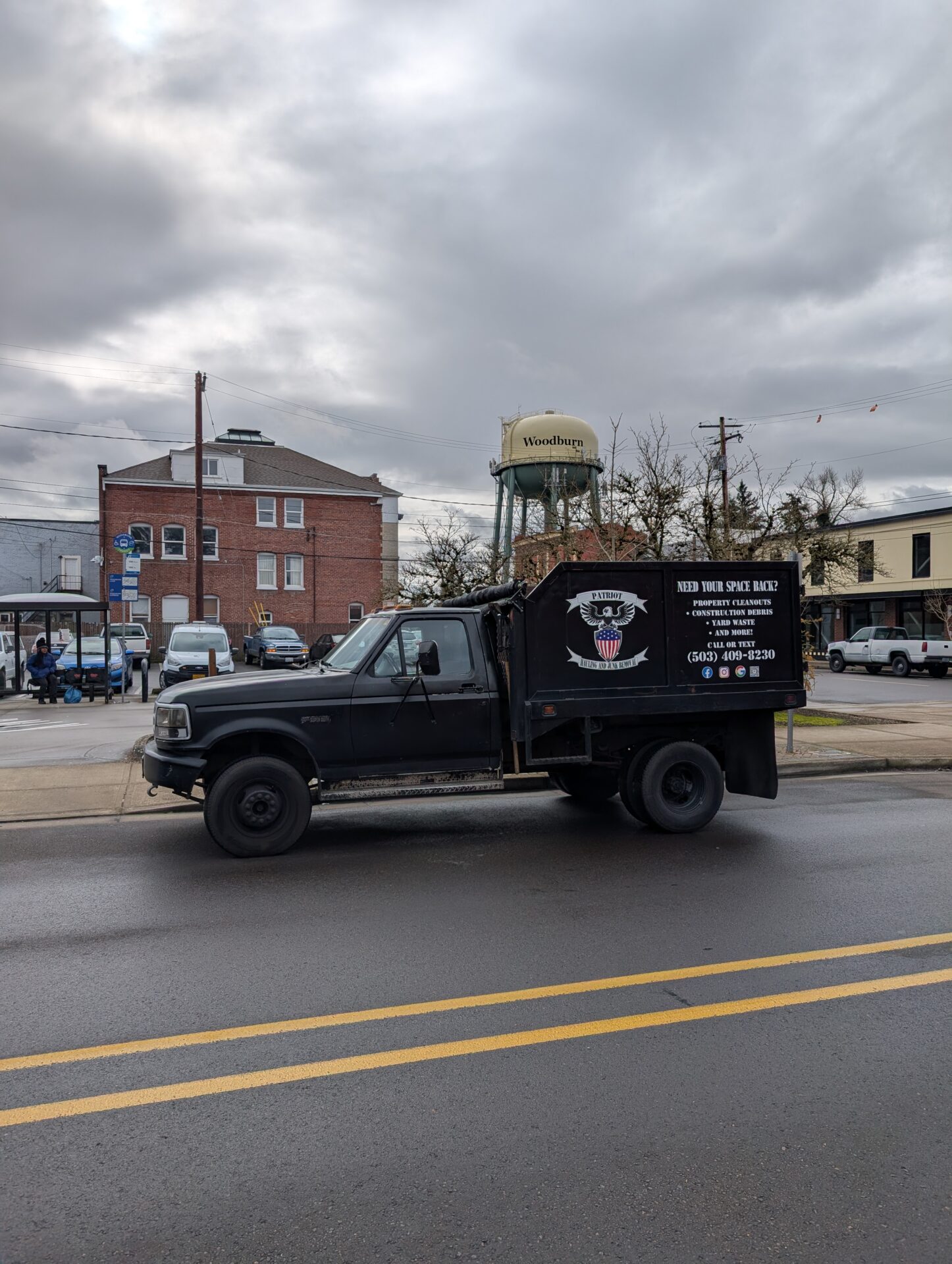 Woodburn Junk Removal Garage with unwanted household items