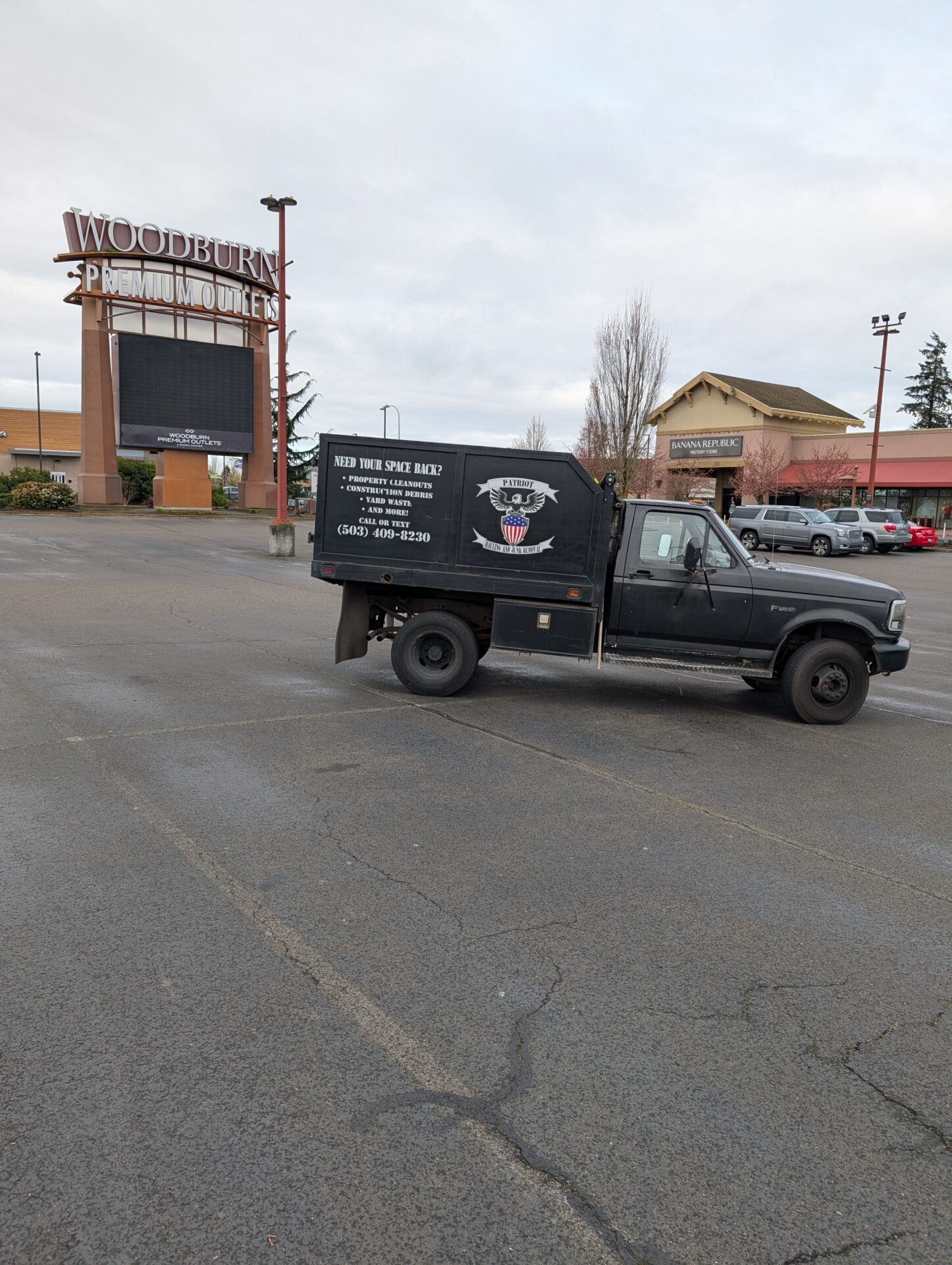Woodburn Junk Removal Patriot Hauling & Junk Removal - Bush Park Neighborhood